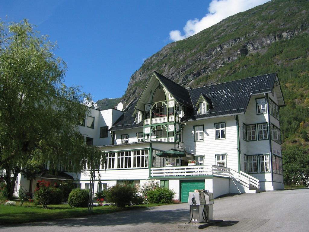Hjelle Hotel Bagian luar foto